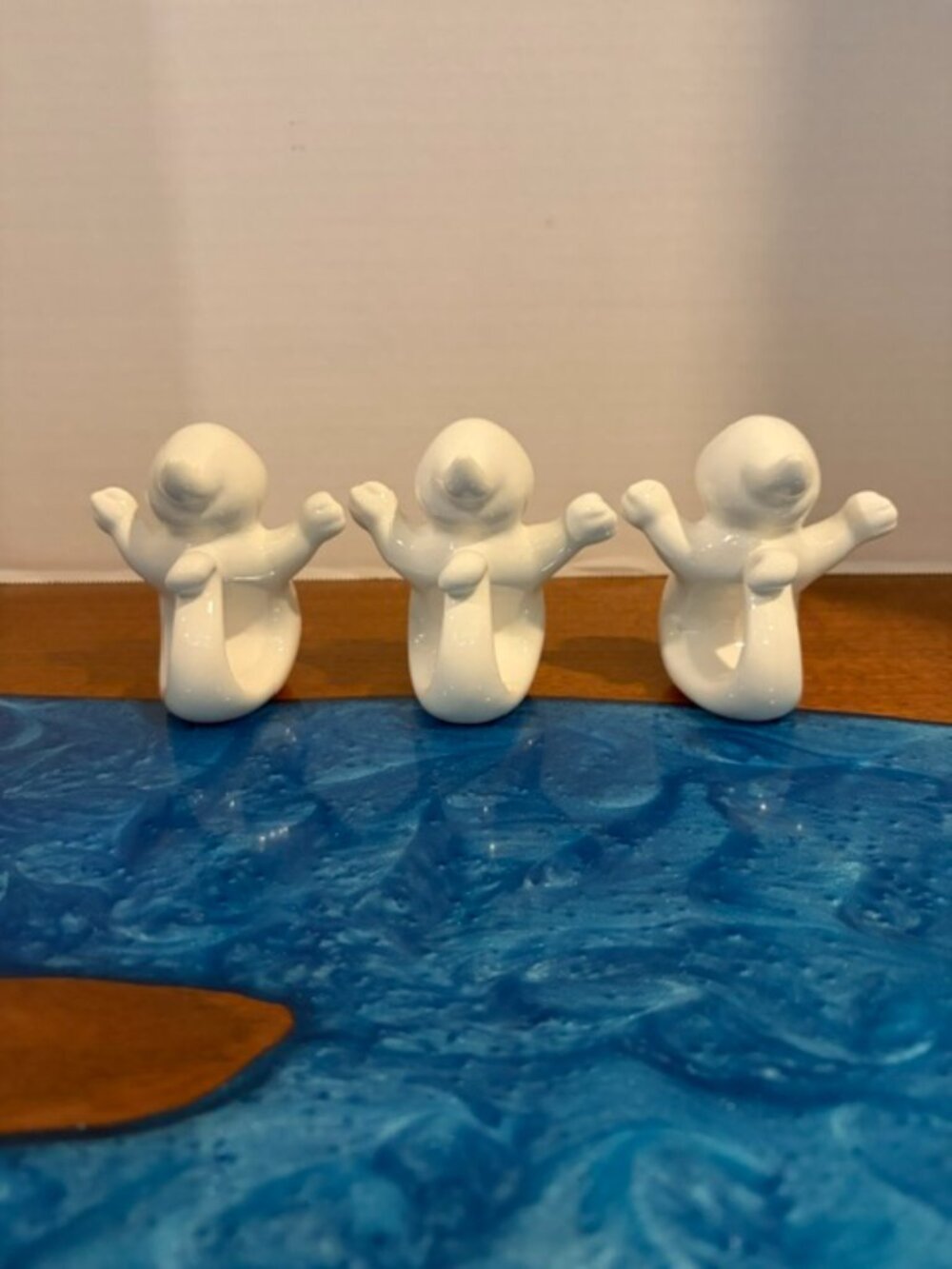 Set of 3 Halloween Ghost Ceramic Napkin Rings - Picture 4 of 6